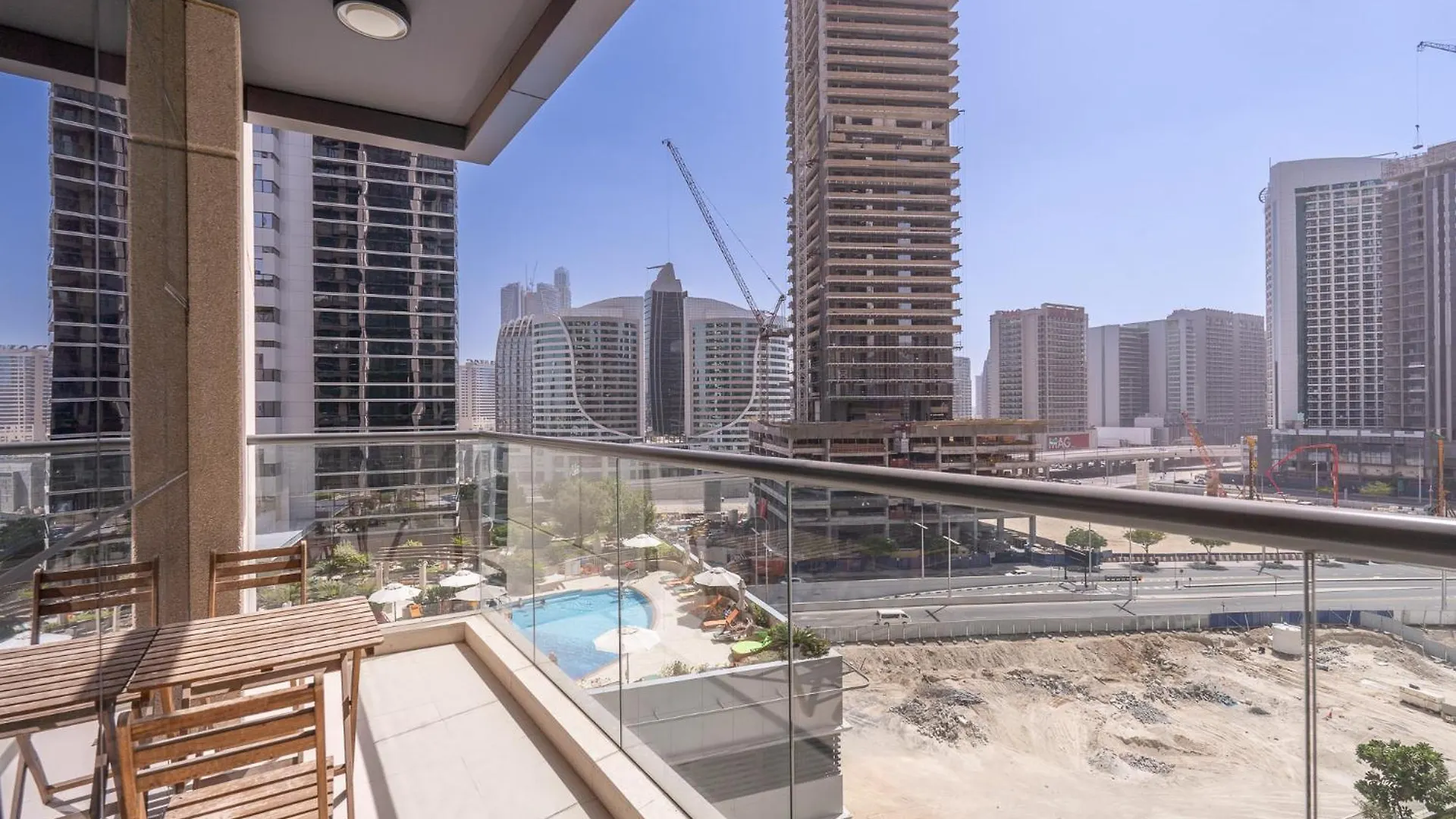 Apartment Heaven Crest Vacation Homes Downtown - 3 Bedroom Suites 2 Minute Walk To Dubai Mall And Burj Khalifa