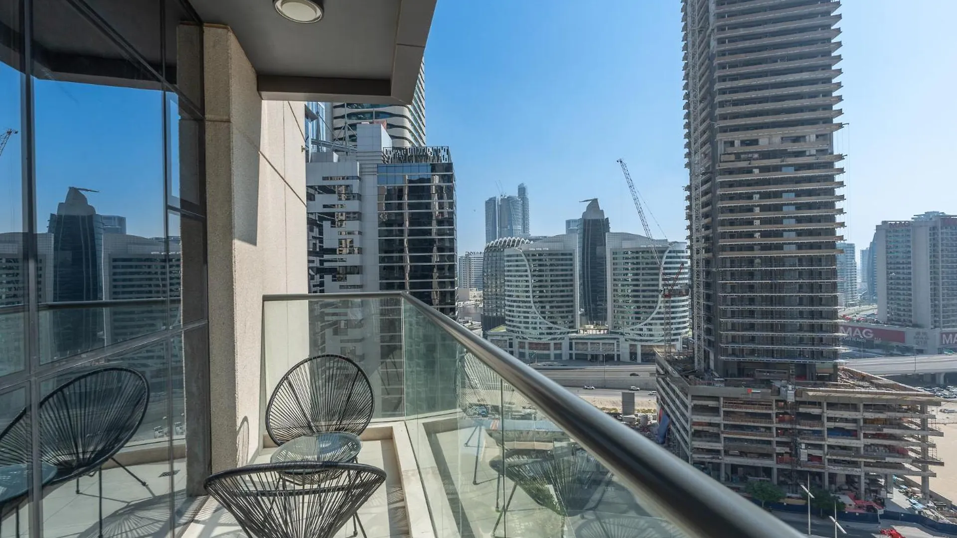 Heaven Crest Vacation Homes Downtown - 3 Bedroom Suites 2 Minute Walk To Dubai Mall And Burj Khalifa