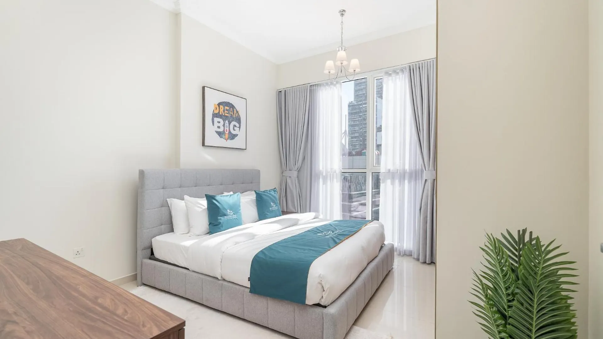 Heaven Crest Vacation Homes Downtown - 3 Bedroom Suites 2 Minute Walk To Dubai Mall And Burj Khalifa
